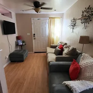 darling-1br-near-convention-center.hotelsofphoenix.com/